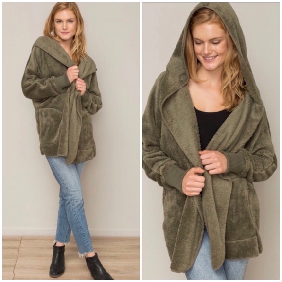 ❄️LAST3️⃣//OLIVE BLANKET CARDIGAN FLEECE HOODIE - Picture 2 of 12